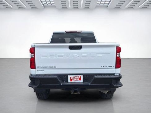Used 2025 Chevrolet Silverado 2500 Custom w/ Custom Value Package AWD/4WD image 5