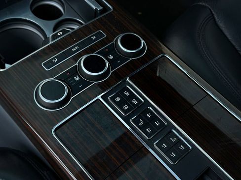 Used 2016 Land Rover Range Rover LWB SV Autobiography image 26