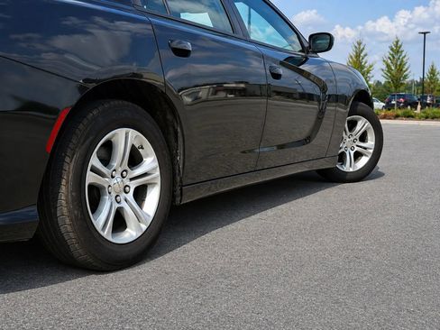 Used 2023 Dodge Charger SXT RWD image 9