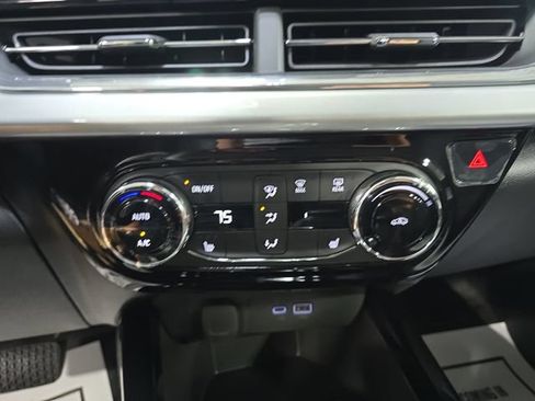New 2026 Chevrolet Trax LT w/ Driver Confidence Package FWD image 23