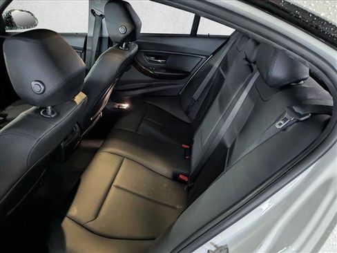 Used 2015 BMW 320i Sedan image 20