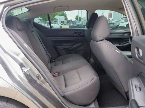 Used 2023 Nissan Altima 2.5 S FWD image 10