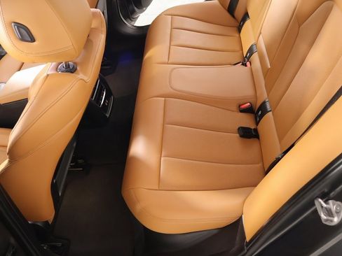 Used 2022 BMW 330i xDrive 330i xDrive w/ Driving Assistance Package image 13