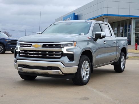 Used 2026 Chevrolet Silverado 1500 LTZ w/ LTZ Premium Package image 4