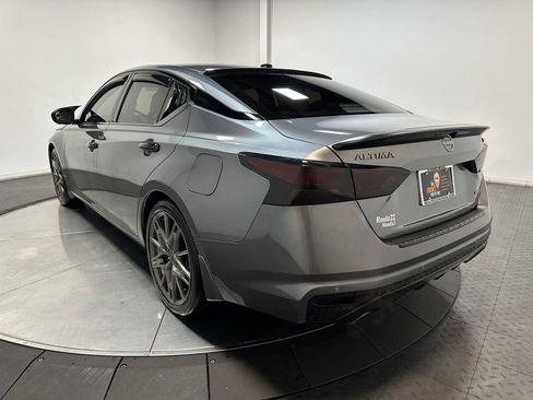 Used 2023 Nissan Altima 2.0 SR image 9