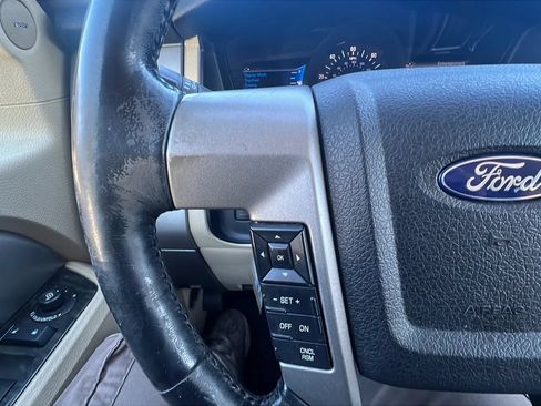 Used 2017 Ford Expedition EL Limited w/ Equipment Group 301A AWD/4WD image 14
