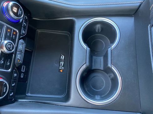 Used 2024 GMC Yukon AT4 w/ Technology Package image 23