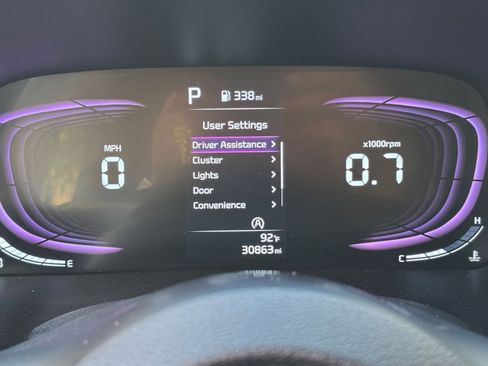 Used 2025 Kia Soul LX w/ LX Technology Package FWD image 35