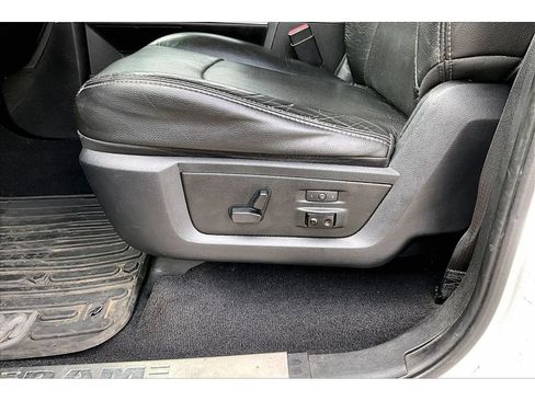 Used 2015 RAM 3500 Laramie AWD/4WD image 28