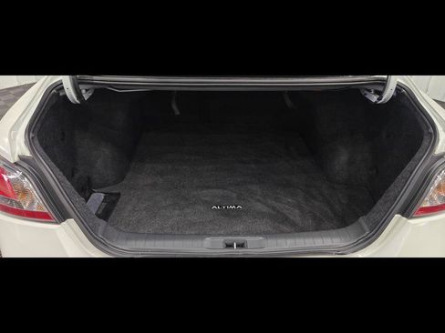 Used 2015 Nissan Altima 2.5 SL w/ Technology Package FWD image 28