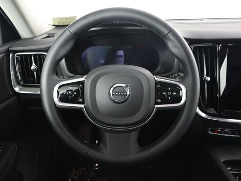 Used 2025 Volvo V60 B5 Cross Country Ultra AWD/4WD image 8