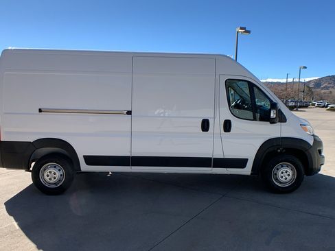 Used 2023 RAM ProMaster 2500 image 6