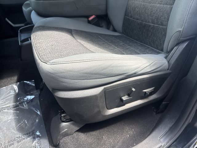 Used 2019 RAM 1500 Big Horn RWD image 29