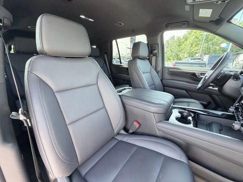 Used 2026 Chevrolet Tahoe LT w/ Comfort Package RWD image 26
