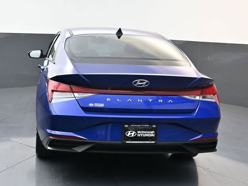 Certified 2023 Hyundai Elantra SEL image 4