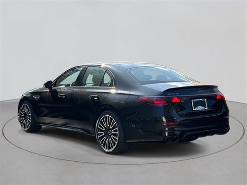 New 2026 Mercedes-Benz E 53 AMG e 4MATIC Sedan image 3