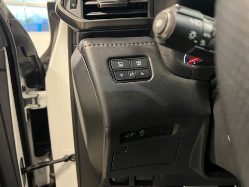 Used 2024 Lexus LX 600 F Sport AWD/4WD image 15