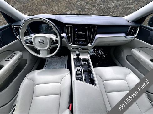 Used 2019 Volvo S60 T6 Momentum w/ Premium Package AWD/4WD image 14