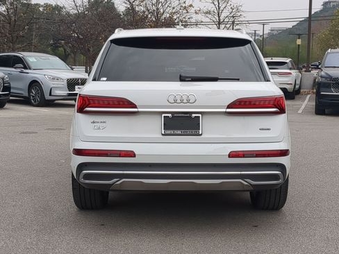 Used 2021 Audi Q7 2.0T Premium w/ Convenience Package image 4