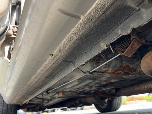 Used 2000 Lincoln Continental FWD image 20