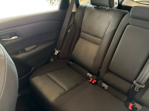 Used 2025 Nissan Rogue SV FWD image 39