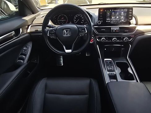 Used 2020 Honda Accord Sport image 8