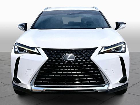 Used 2019 Lexus UX 200 w/ Accessory Package 2 FWD image 4