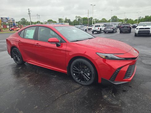 New 2026 Toyota Camry SE FWD image 7