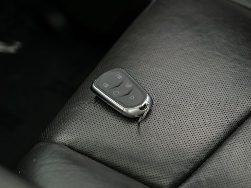 Used 2017 Cadillac Escalade ESV Luxury image 62