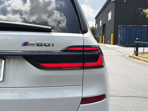 Used 2024 BMW X7 M60i w/ Climate Comfort Package AWD/4WD image 43