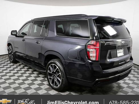 Used 2022 Chevrolet Suburban RST w/ Luxury Package image 3