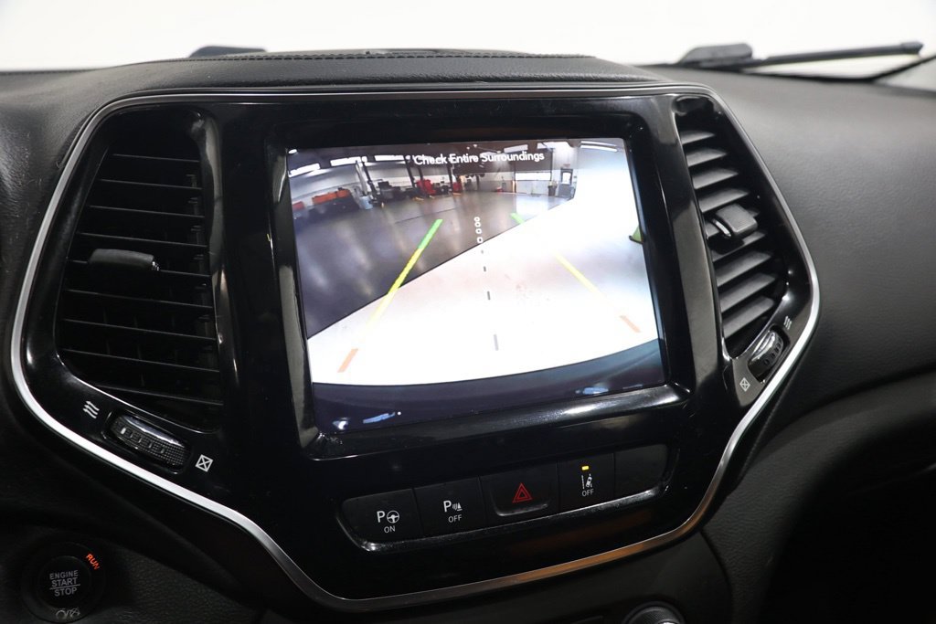 Used 2021 Jeep Cherokee Limited w/ Elite Package AWD/4WD image 27