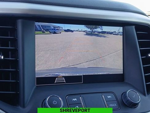 Certified 2023 GMC Acadia SLE w/ LPO, Floor Liner Package image 15