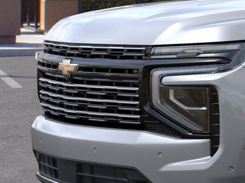 New 2026 Chevrolet Suburban High Country AWD/4WD image 13