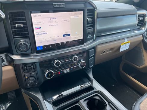 New 2025 Ford F350 Lariat w/ Lariat Ultimate Package AWD/4WD image 19