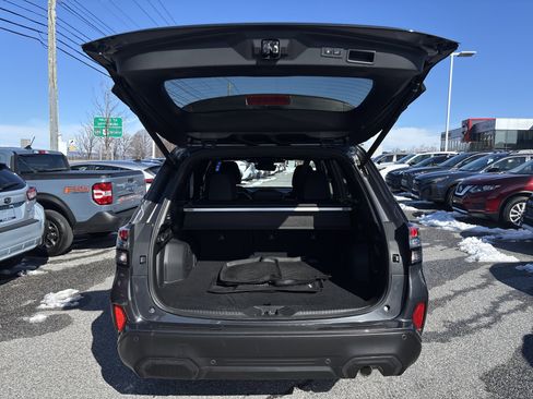 Used 2025 Subaru Forester Limited image 5