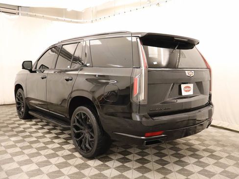Used 2021 Cadillac Escalade Sport AWD/4WD image 3