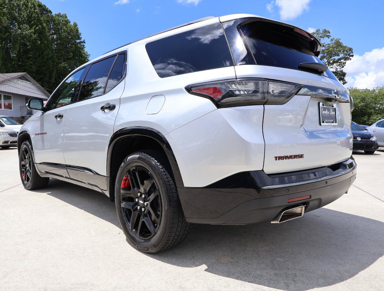 Used 2020 Chevrolet Traverse Premier w/ Redline Edition FWD image 4