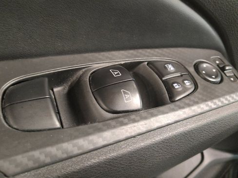 Used 2025 Nissan Altima 2.5 SV FWD image 27