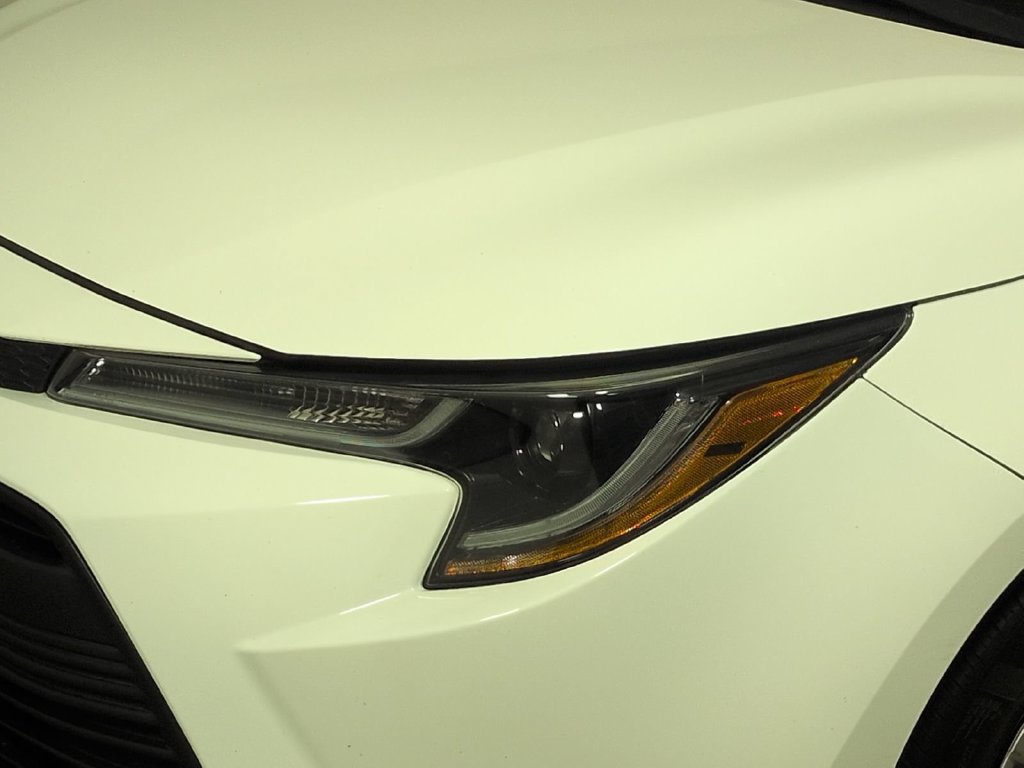 Used 2024 Toyota Corolla LE FWD image 12