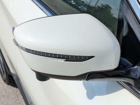 Used 2023 Nissan Murano SL w/ SL Moonroof Package FWD image 12