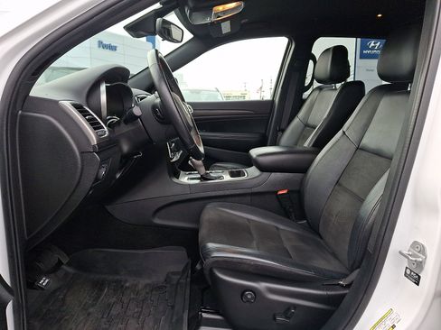 Used 2021 Jeep Grand Cherokee Laredo X image 13