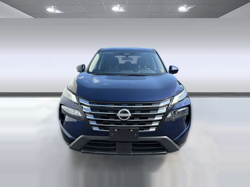Used 2025 Nissan Rogue SV AWD/4WD image 6