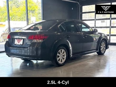 Used 2010 Subaru Legacy 2.5i Premium AWD/4WD image 3