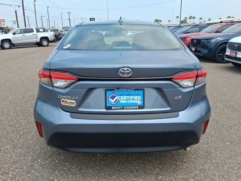 Used 2025 Toyota Corolla LE FWD image 4