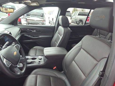 Used 2023 Chevrolet Traverse High Country w/ LPO, Floor Liner Package AWD/4WD image 20