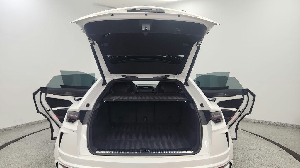 Used 2019 Lamborghini Urus AWD/4WD image 52