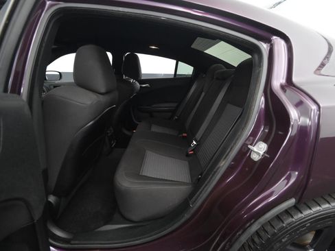 Used 2022 Dodge Charger R/T w/ Blacktop Package image 43