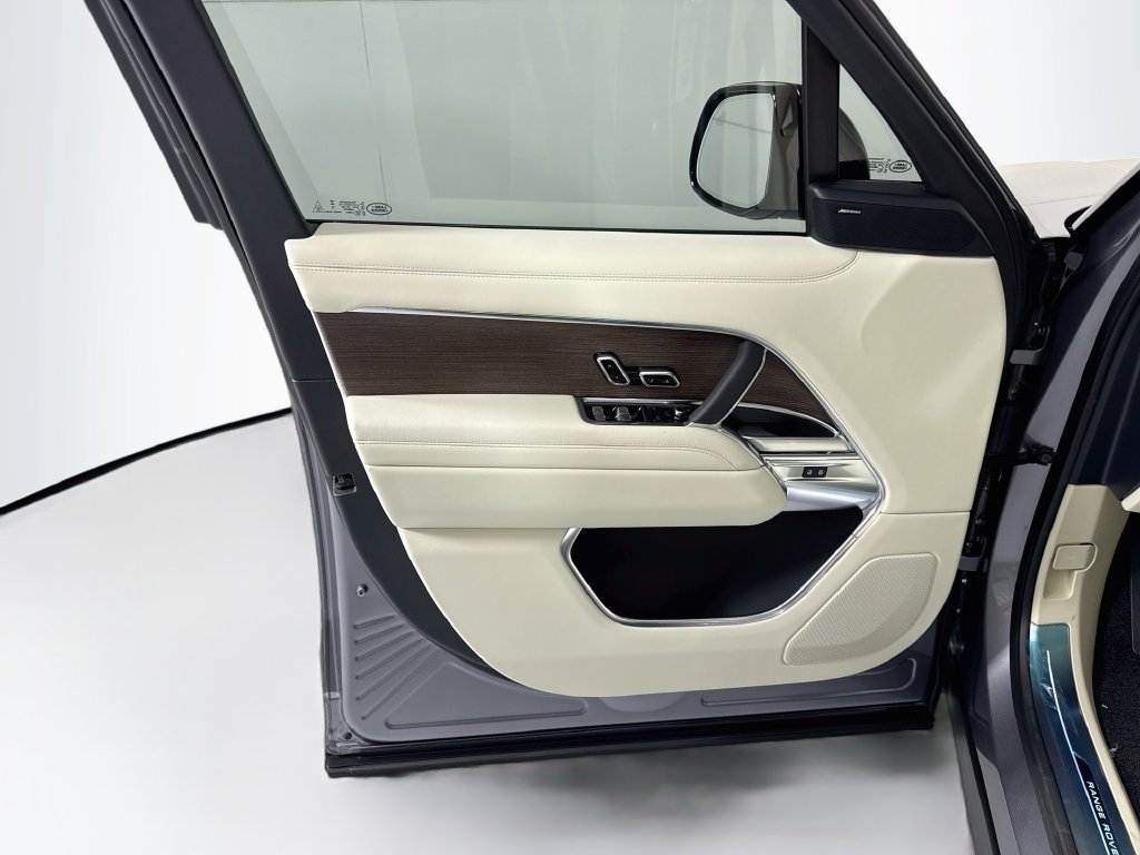 New 2026 Land Rover Range Rover SE AWD/4WD image 24