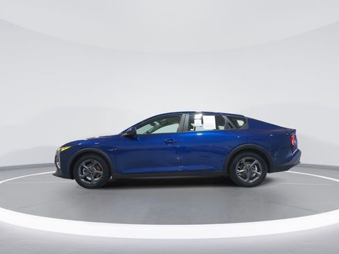 Used 2025 Kia K4 LXS image 5